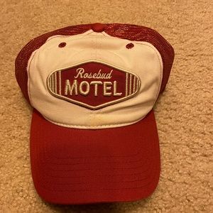 Rosebud Motel hat